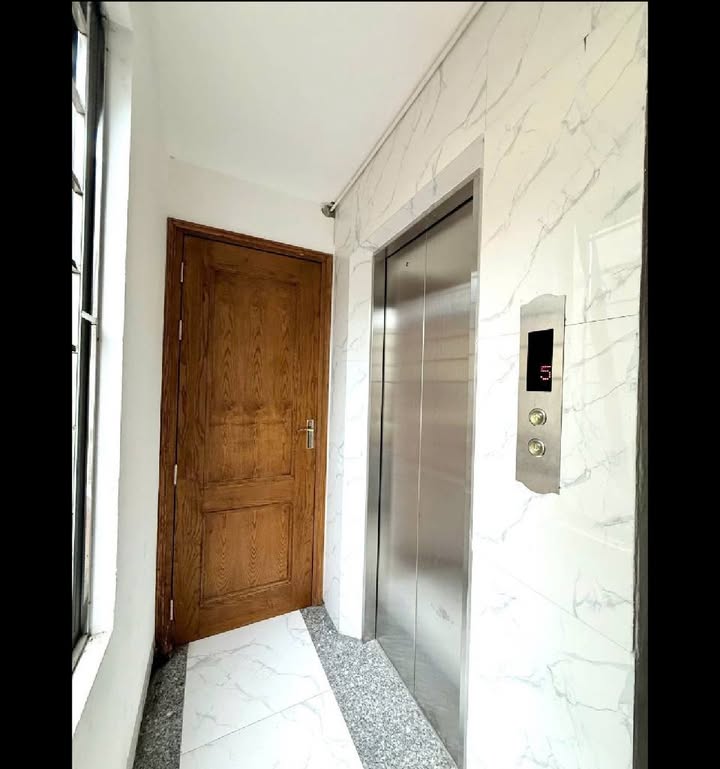 Nhà 7 tầng Ba Đình 44m² giá 11 tỷ - Đầu tư sinh lời ổn định!