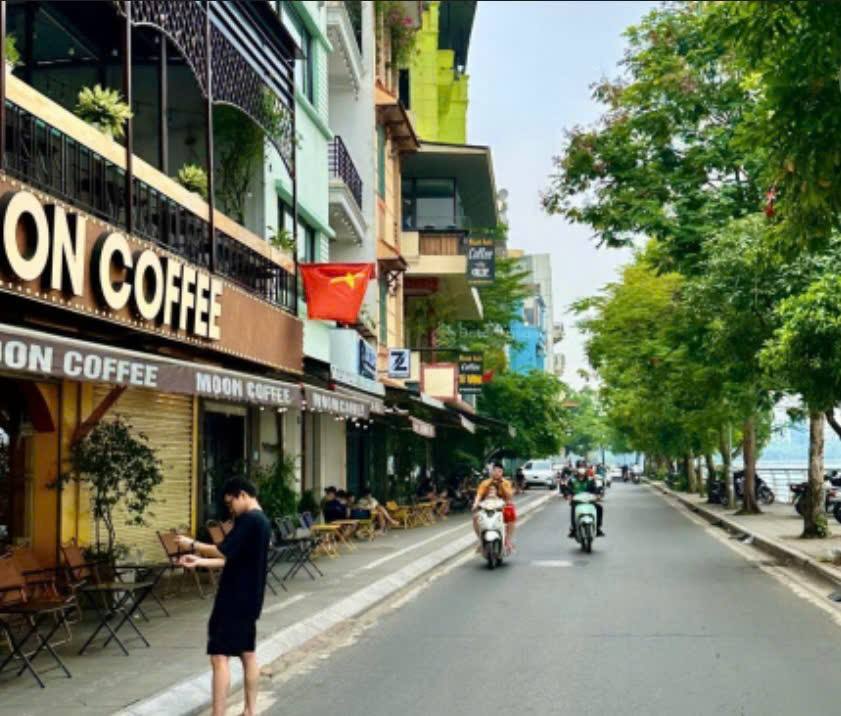 FrontHouse cho thuê tại Nhật Chiêu, Tây Hồ 120m² - Vị trí đắc địa bên Hồ Tây!