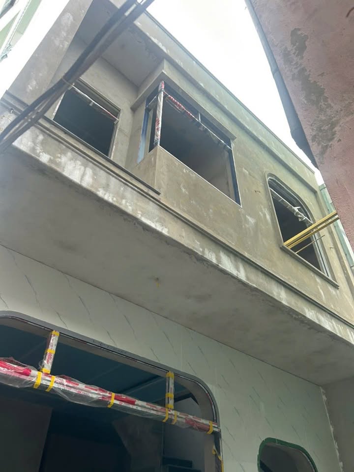 Nhà 2 Tầng Nguyễn Văn Cừ, Quy Nhơn 49m² giá 3.2 tỷ - Gần biển và trường học!