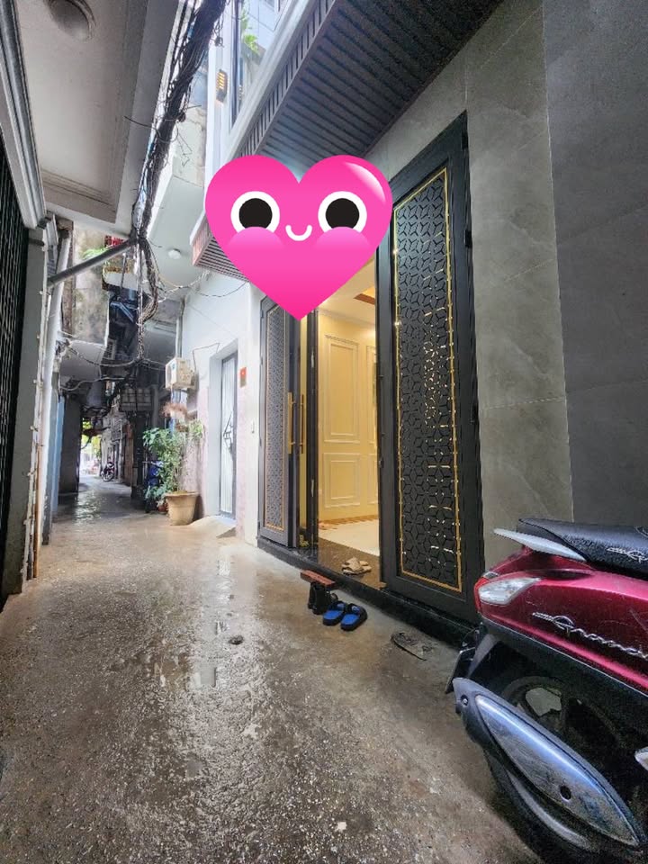 Nhà bán đường Tân Mai, quận Hoàng Mai, 40m² - Vị trí thông thoáng gần chợ