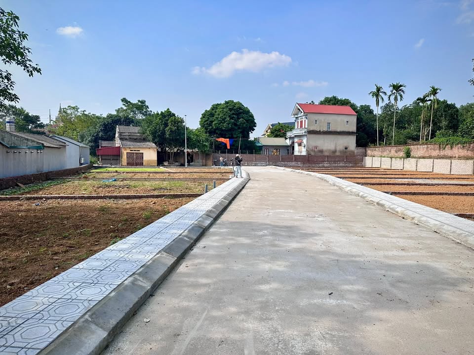 5 lô đất Đoài Phương, Hoà Lạc 100m² giá 2 tỷ - Cơ hội đầu tư hấp dẫn!