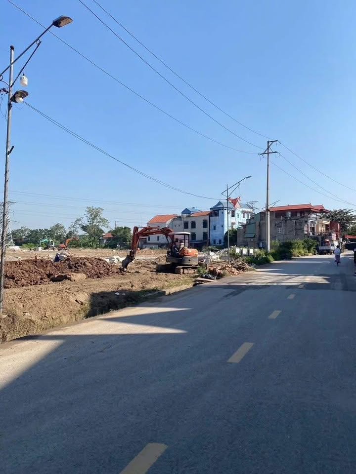 Đất nền xã Chí Minh, Khoái Châu 113.9m² giá 2 tỷ - Lô góc siêu đẹp, giao thông thuận lợi!