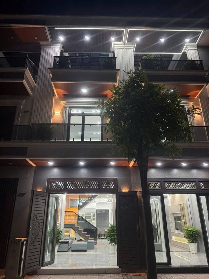 Nhà phố An Phú, Bình Dương 64m² giá 4.7 tỷ - Chính chủ, full nội thất