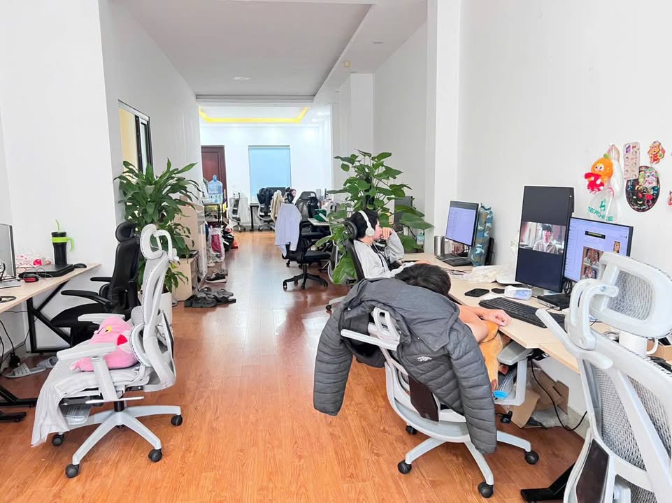 Sàn văn phòng cho thuê tại Hàm Nghi 100m² chỉ 14 triệu/tháng - Thông sàn, làm việc 24/7!