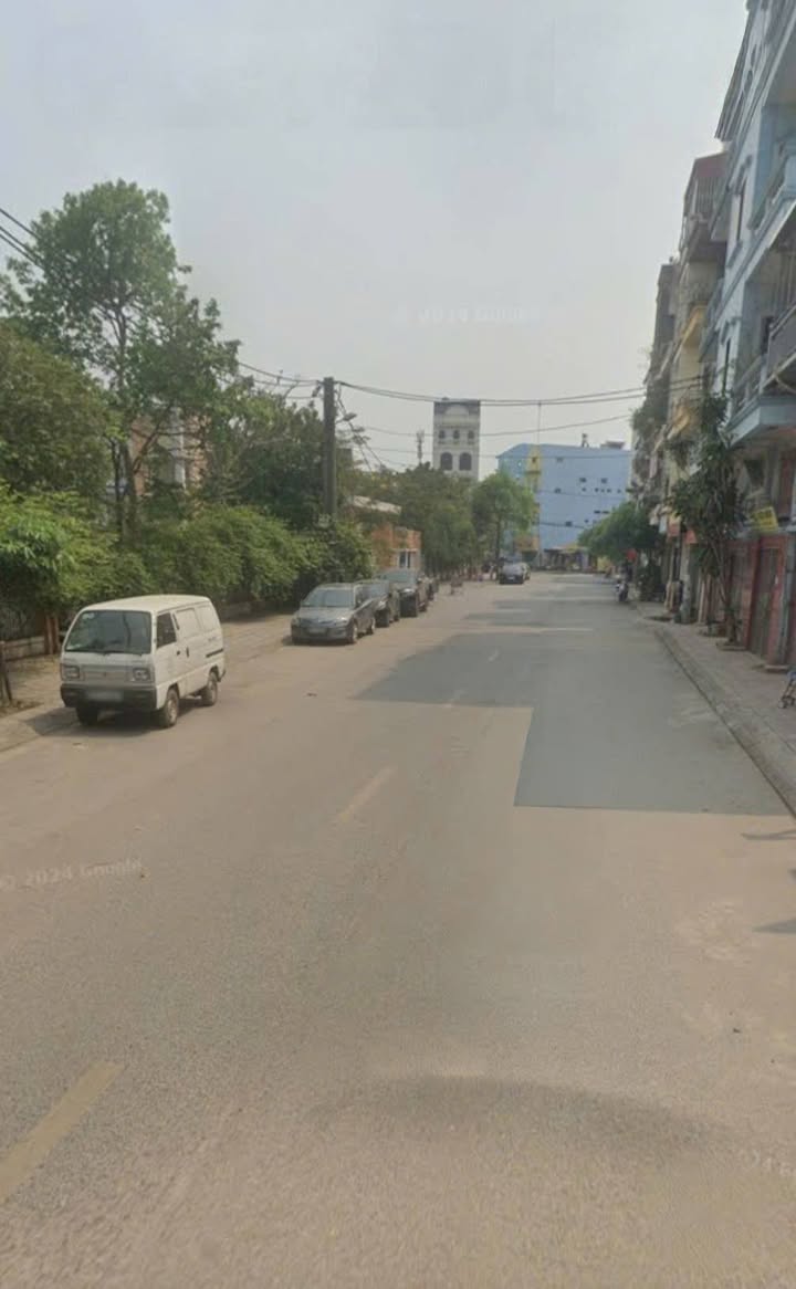 Cho thuê nhà phố Gia Quất, Long Biên 50m² giá 10 triệu - Phù hợp cho gia đình!