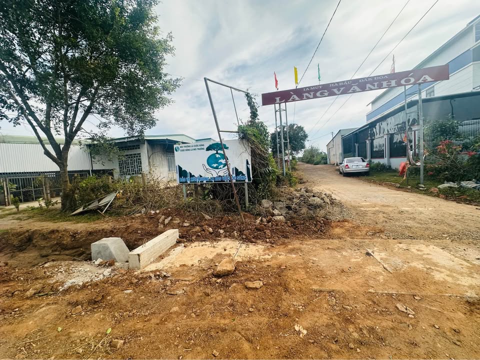 Đất nền góc 2 mặt tiền Phạm Hùng, Biển Hồ 240m² giá 1.6 tỷ - Đầu tư sinh lời ngay!