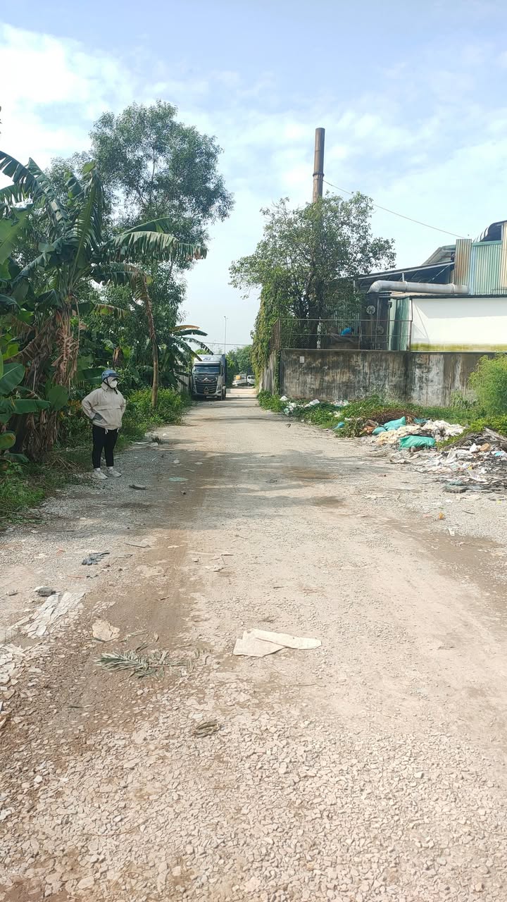 Đất nền Hóc Môn 9137m² - Gần Vinhomes, giá thỏa thuận hấp dẫn!