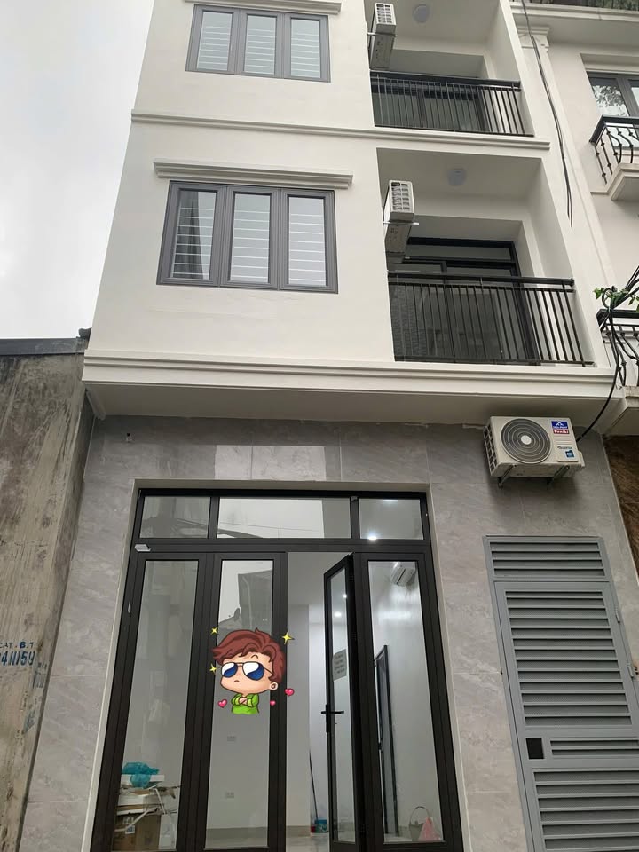 Cho thuê mặt bằng kinh doanh tầng 1 phố Tư Đình, Long Biên - Thiết kế thông sàn mới tinh, ô tô vào tận nơi