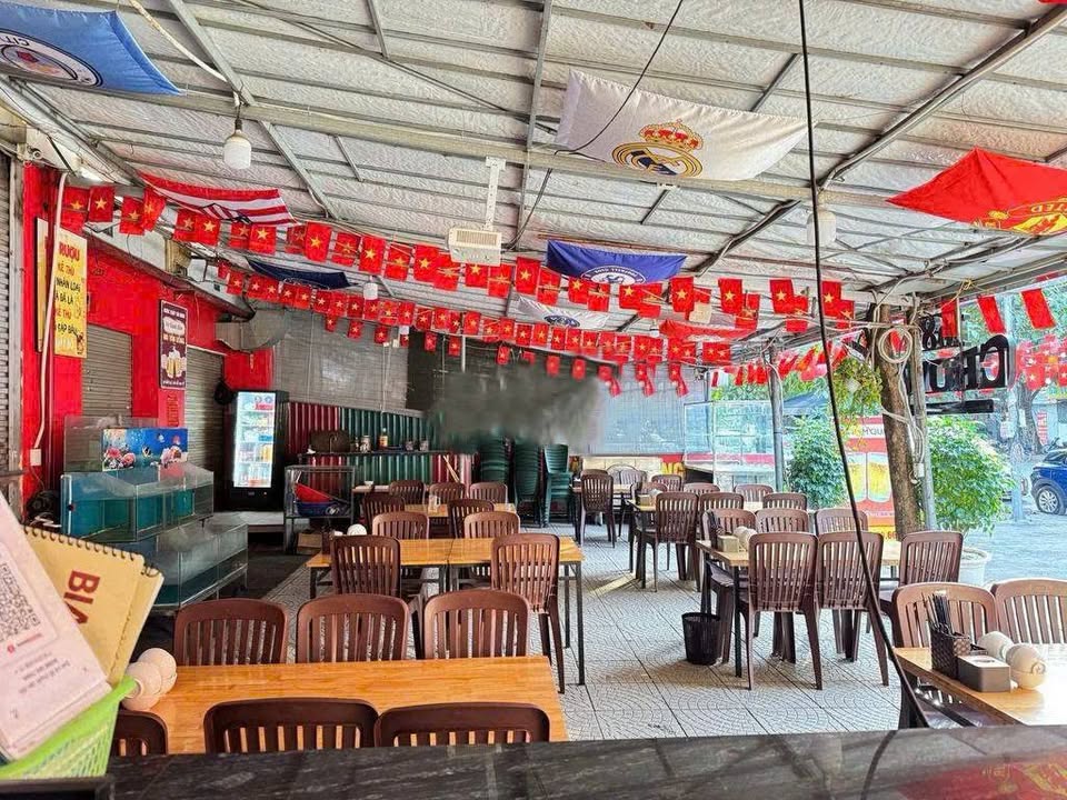 Mặt bằng kinh doanh phố Cương Kiên, 400m² giá 40 triệu - Setup ngay không cần chờ!