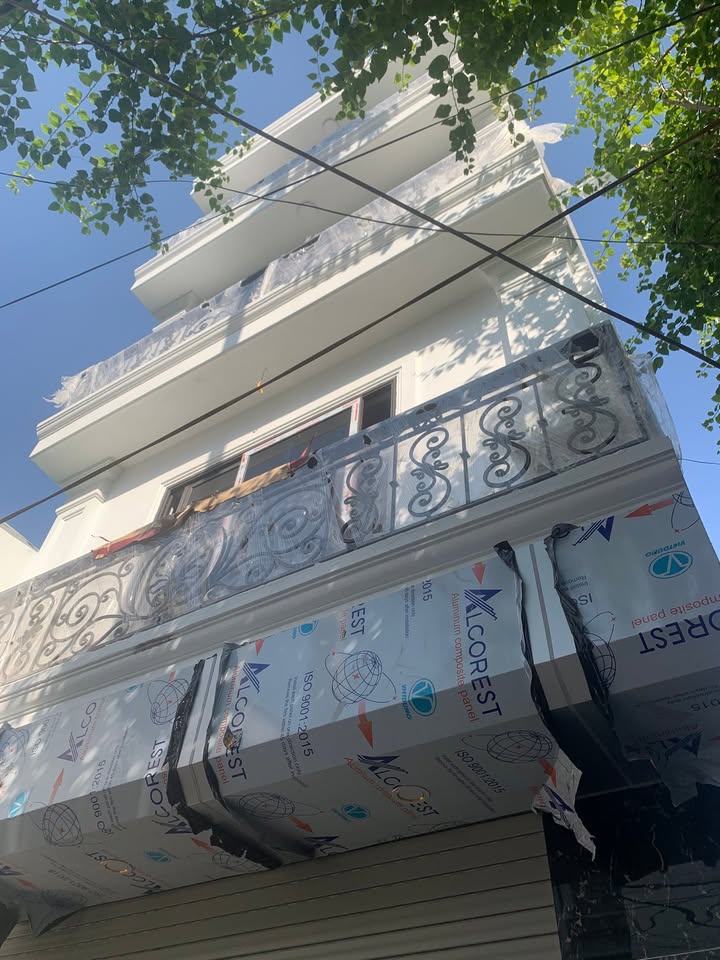 Nhà 6 tầng Tây Mỗ 41m² giá 8.7 tỷ - Ô tô sát nhà, Sổ đỏ chính chủ!