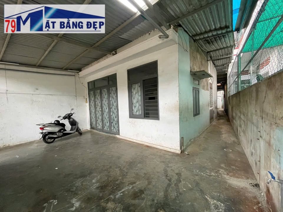 Cho thuê nhà mặt tiền đường Mai Xuân Thưởng, Bắc Nha Trang 152m² giá 11 triệu - Phù hợp ở và kinh doanh!