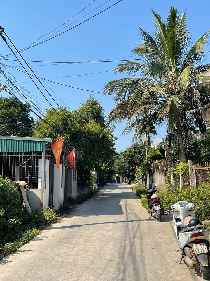 Đất nền Trung Môn, Yên Sơn 180m² giá 1.3 tỷ - Đầu tư sinh lời ngay!