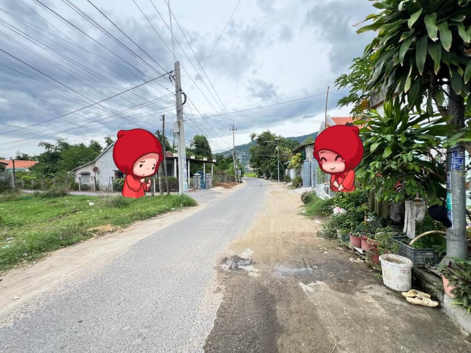 Đất thổ cư KKT Vân Phong 200m² giá 1 tỷ - Đầu tư sinh lời tiềm năng!