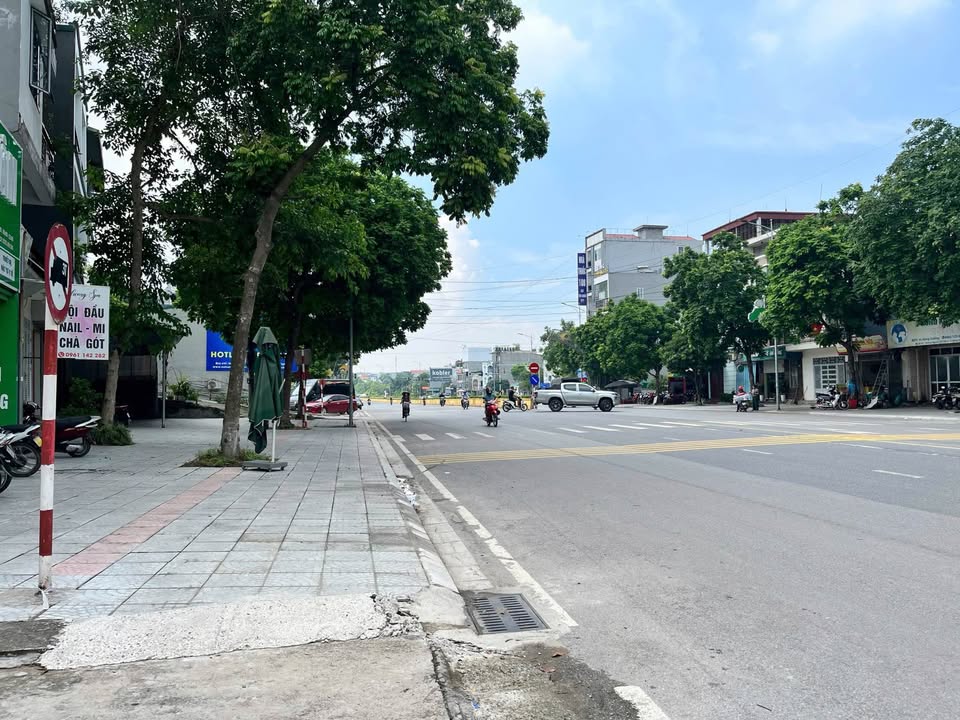 Lô đất hai mặt tiền tại Trần Phú, Dữu Lâu, 99m² giá 4 tỷ - Cơ hội đầu tư hiếm có!