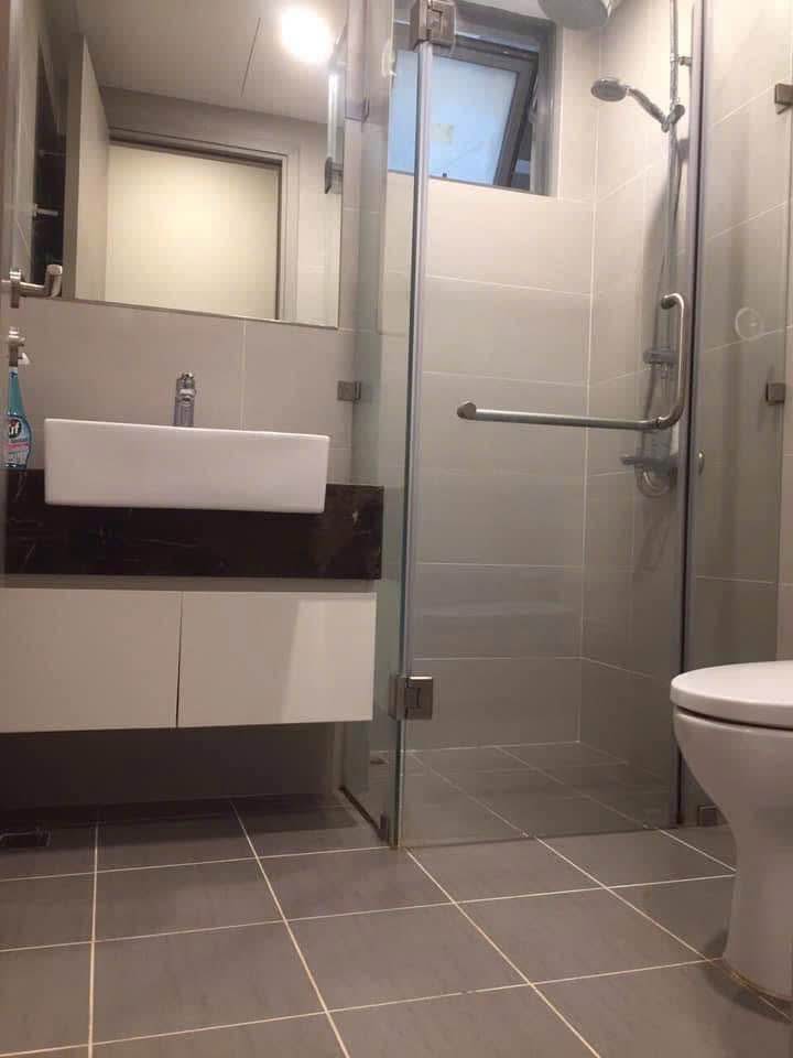 Căn hộ GoldView Quận 4 81m² giá 20 triệu - Đang trống, xem nhà hẹn trước!