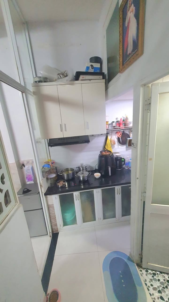 Nhà 3 tầng HXH Thích Quảng Đức, Phú Nhuận 21m² giá 4.4 tỷ - Cơ hội đầu tư tuyệt vời!