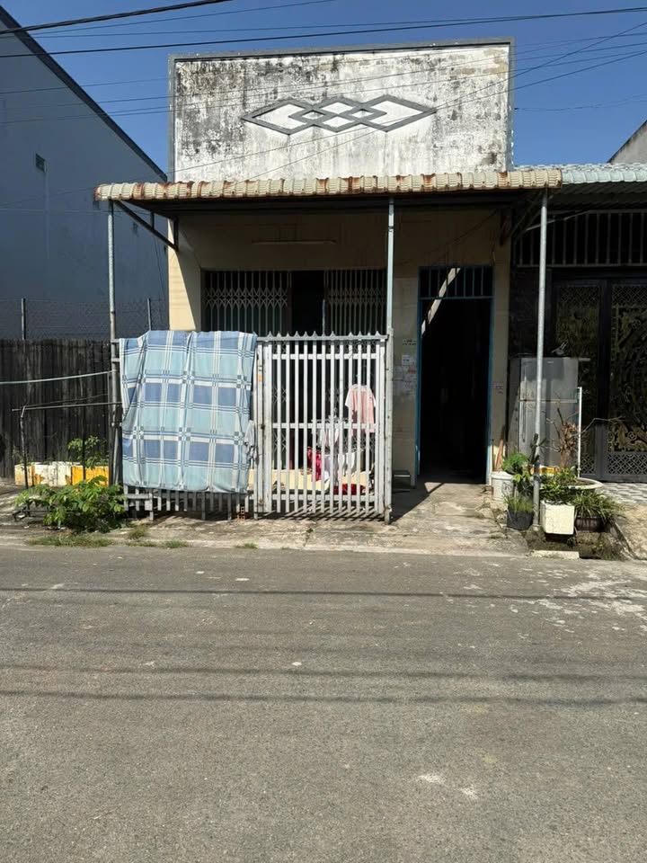 Nhà trọ 125m² đường 16A4, KCN Tân Đức, giá 2.35 tỷ - Đầu tư sinh lời ngay!