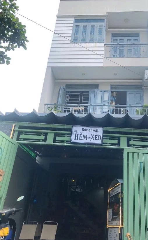 Nhà 3 tầng Nguyễn Ảnh Thủ, 72m² giá 5 tỷ - Kinh doanh tốt, vị trí đẹp!