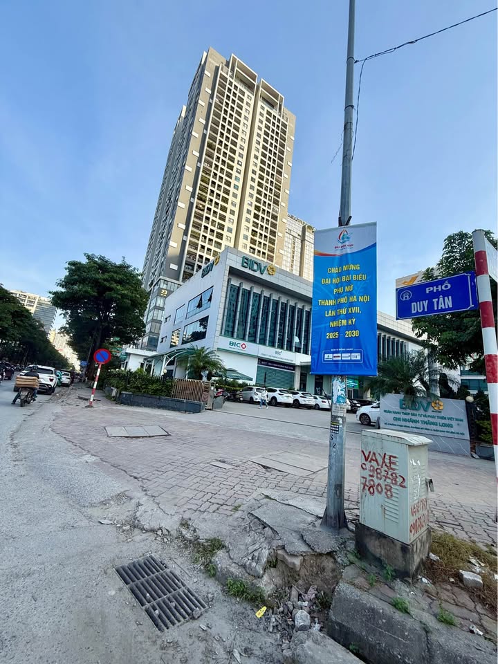 Nhà phố Duy Tân Cầu Giấy 60m² giá 24 tỷ - Ô tô tránh, vị trí đắc địa!