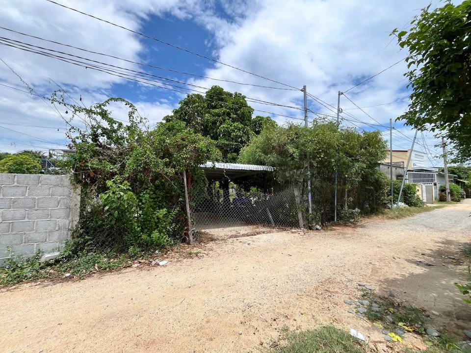 Đất nền An Thạnh Ninh Thuận 868m² giá 3.8 tỷ - Đường ô tô vào tận nơi!