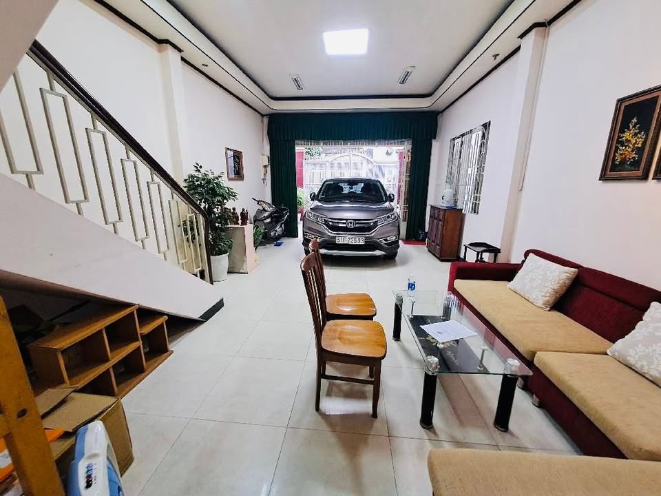 Nhà mặt tiền đường Ni Sư Huỳnh Liên, Tân Bình 100m² giá 19 tỷ - Ô tô vào tận nhà!