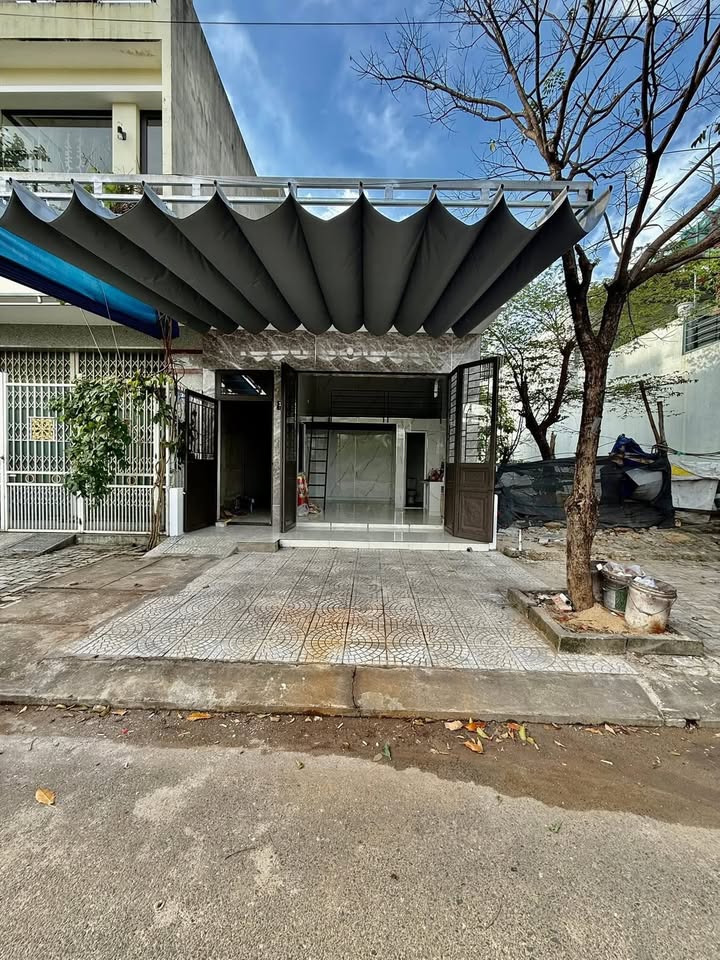 Dãy trọ 4 phòng mặt tiền Lê Sao 90.6m² giá 5.5 tỷ - Đầu tư sinh lời ngay!