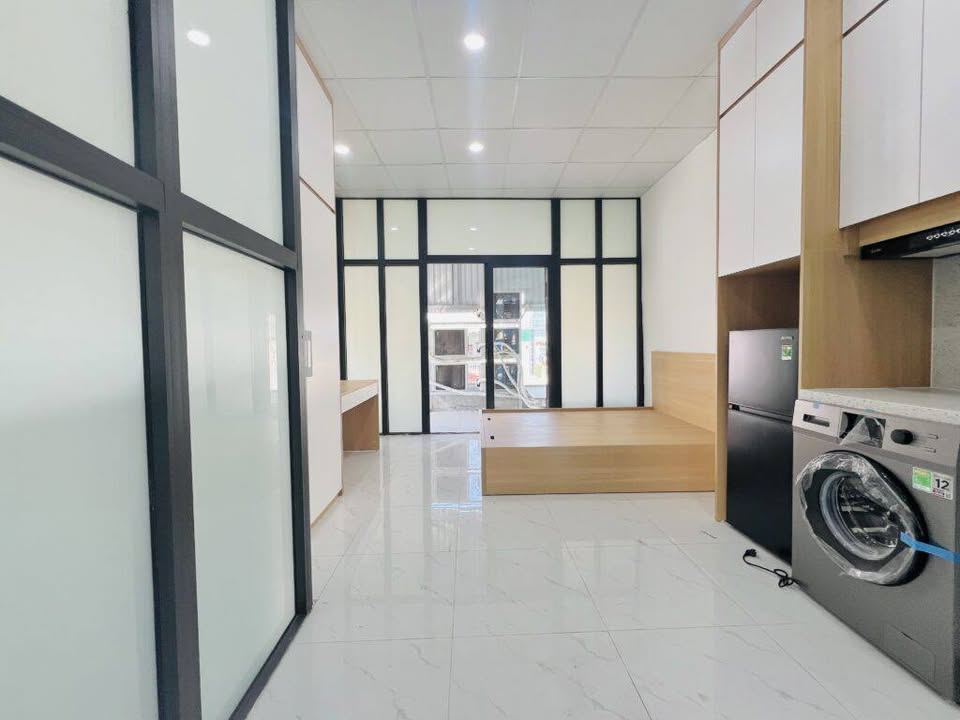 Nhà nhỏ cho thuê tại ngõ 99 Trung Kính, Cầu Giấy 5.7 triệu - Full nội thất, gần trường ĐH Lao động – Xã hội!