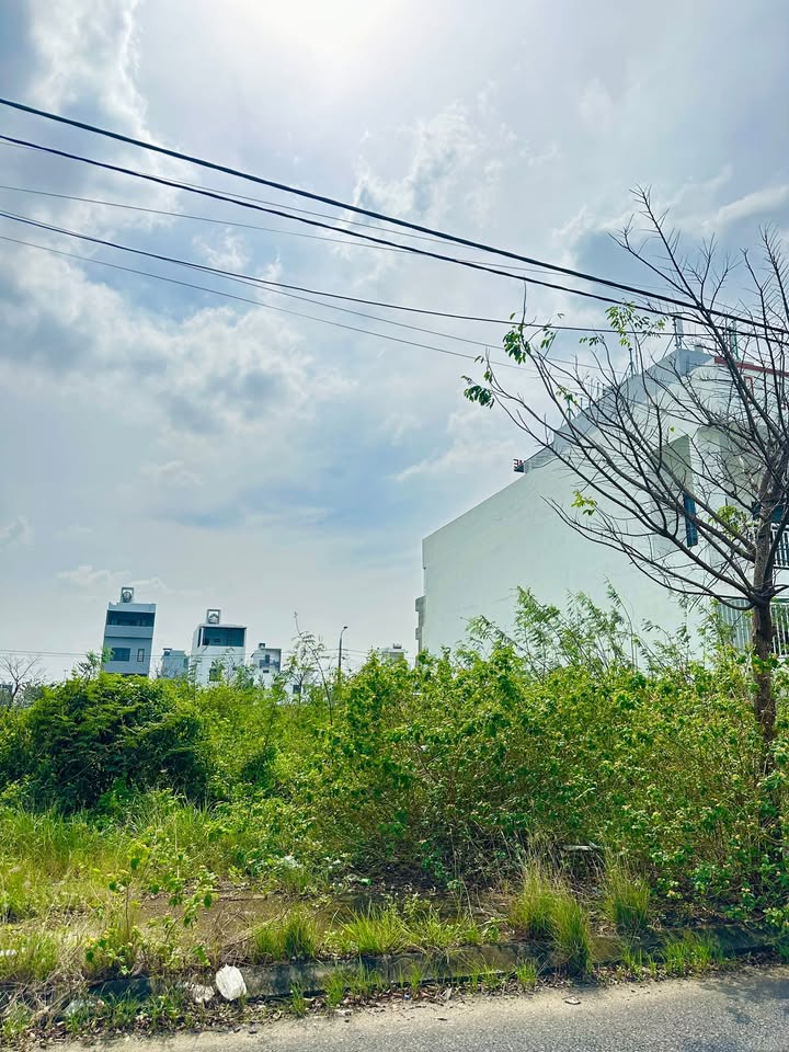 Đất nền Hòa Xuân Đà Nẵng 100m² giá 5.4 tỷ - Lô đất sạch đẹp, đầu tư sinh lời!