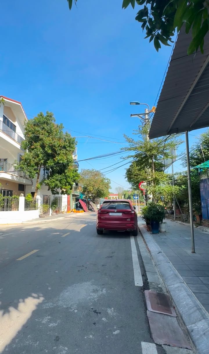 Nhà phố mặt tiền Mạc Thị Bưởi, Nam Định 62m² giá 6 tỷ - Đầu tư sinh lời ngay!