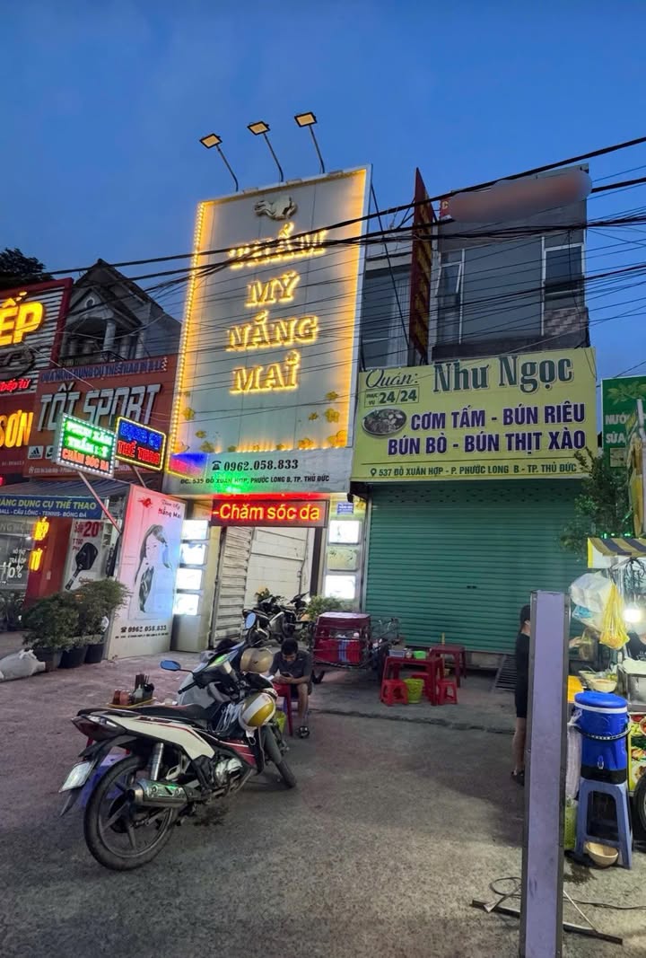 Nhà mặt tiền cho thuê Đỗ Xuân Hợp Quận 9, diện tích 80m², giá 33 triệu/tháng - Kinh doanh sầm uất ngay lúc này!