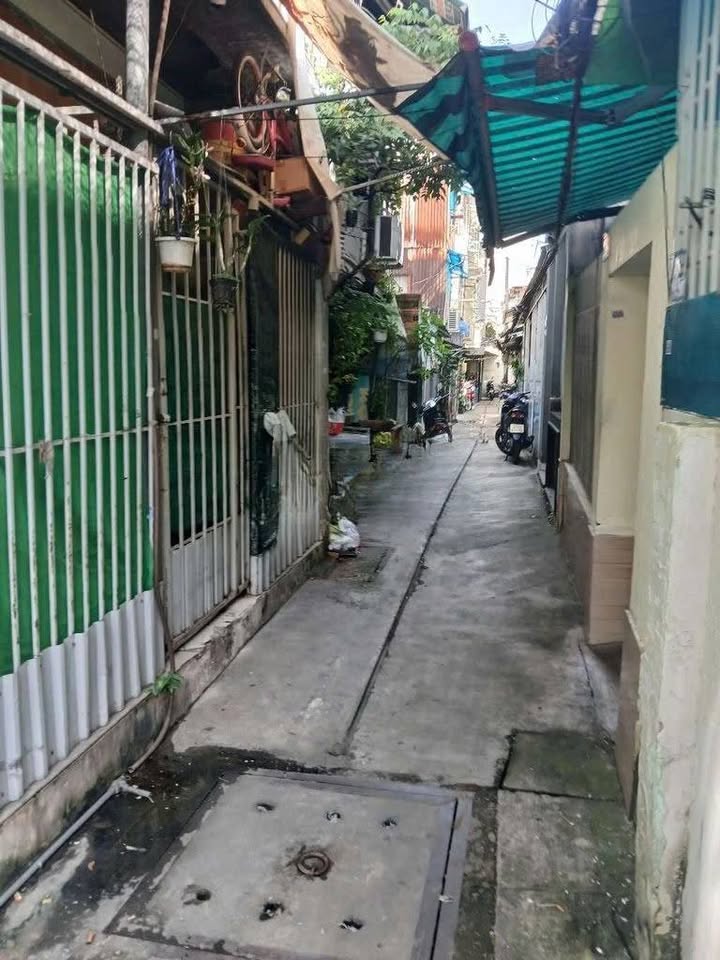 Nhà cho thuê tại đường Hậu Giang, Quận 6, 100m² chỉ 8 triệu/tháng - Không thể bỏ lỡ!