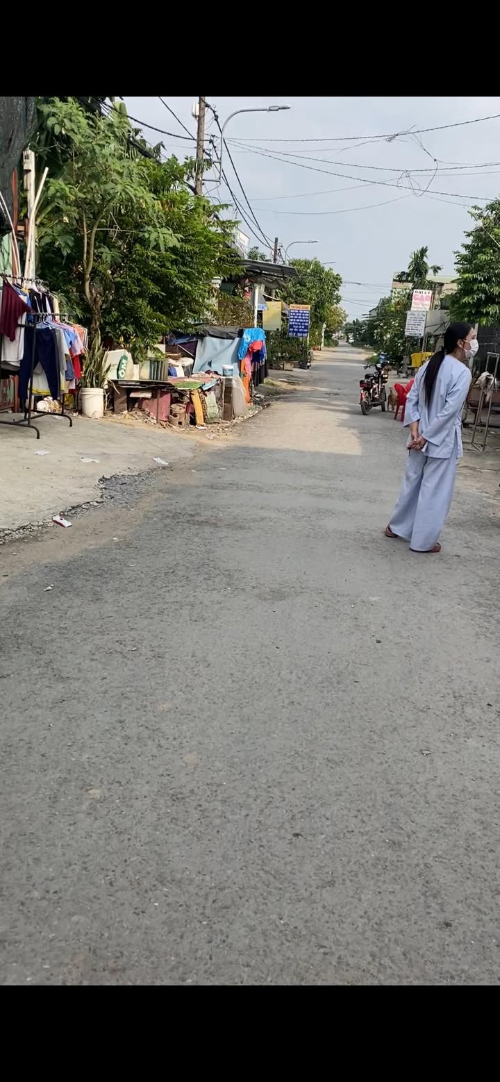 Đất thổ cư mặt tiền đường Trần Văn Giàu 95.9m² giá 3.2 tỷ - Vị trí đắc địa gần chợ và trường học!