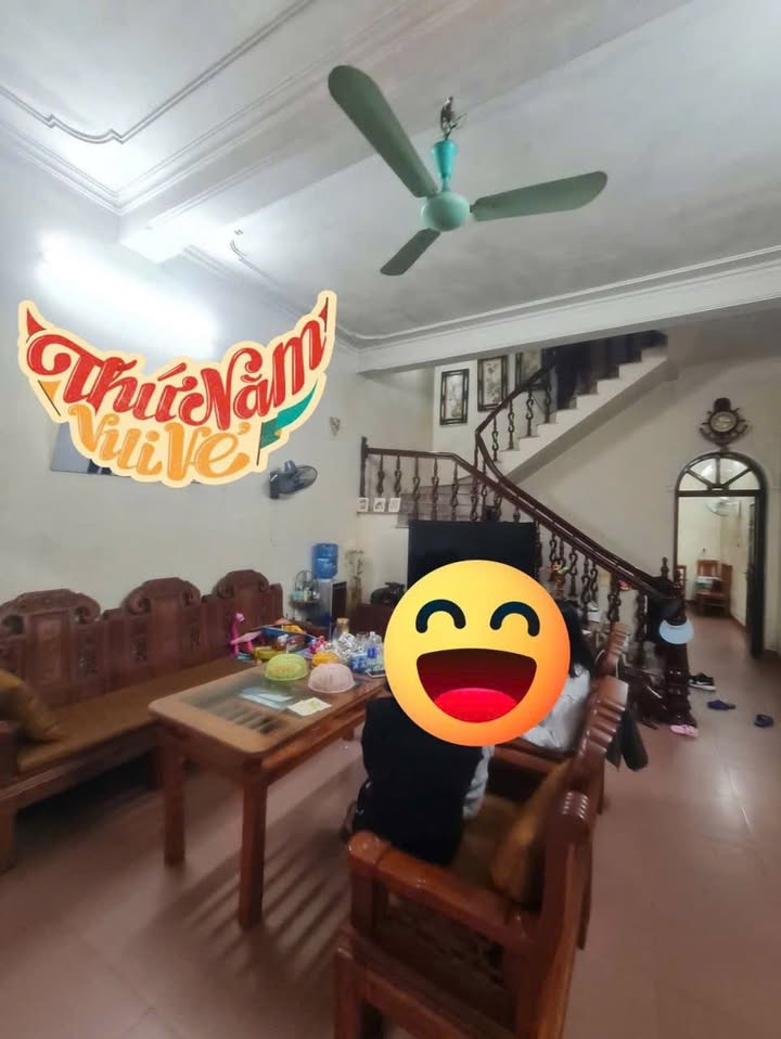 Nhà 3 tầng Ngõ Bà Triệu, Đông Kinh 85.8m² giá 2 tỷ - Đầu tư sinh lời tuyệt vời!