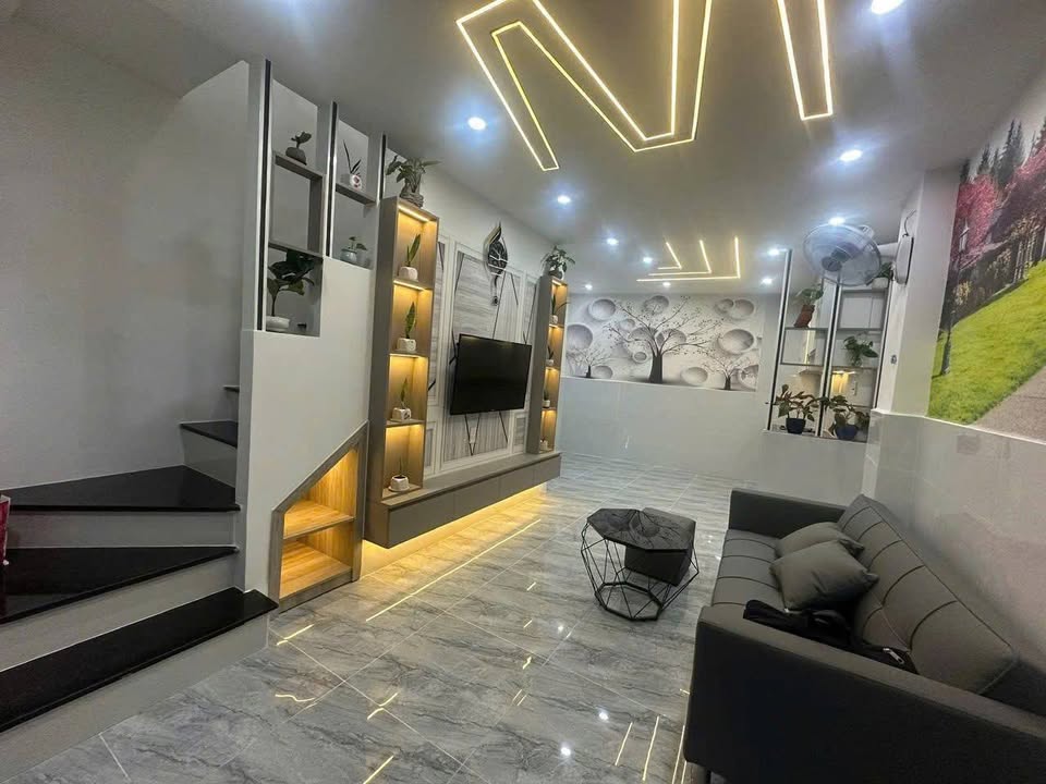Nhà bán đẹp 1 trệt 1 lầu tại Phan Văn Trị, Gò Vấp 24m² giá 4.18 tỷ - Thiết kế hiện đại, dọn vào ở ngay!