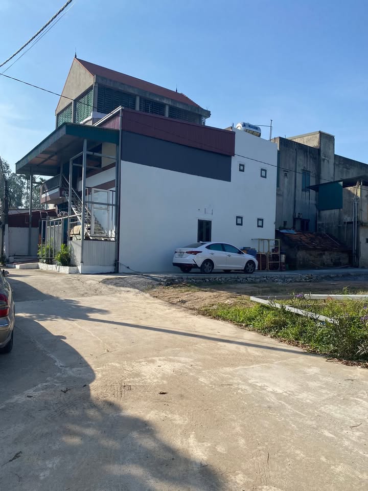 Nhà riêng Nhật Tựu Kim Bảng 108m² giá 3 tỷ - Mặt tiền thoáng đẹp, 4 phòng khép kín!