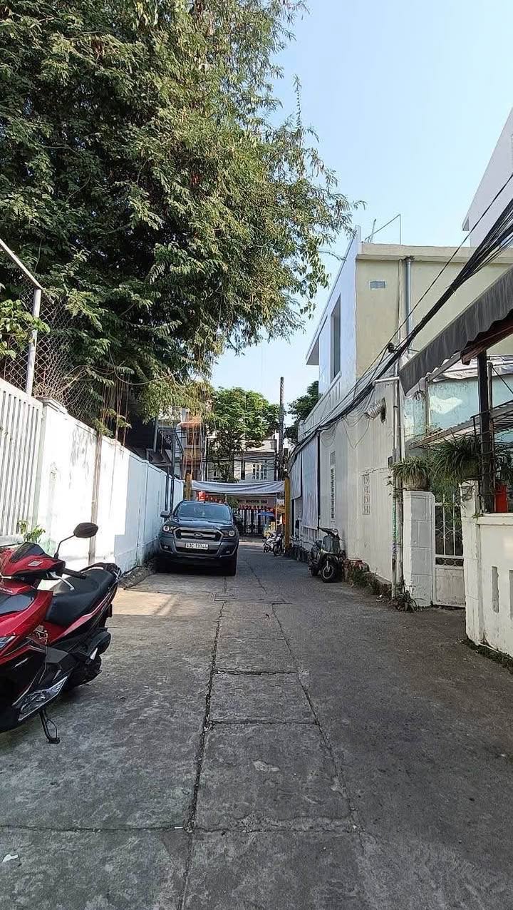 Nhà riêng Ngũ Hành Sơn 126m² giá 7 tỷ - Vị trí siêu đẹp cách Lê Văn Hiến 20m!