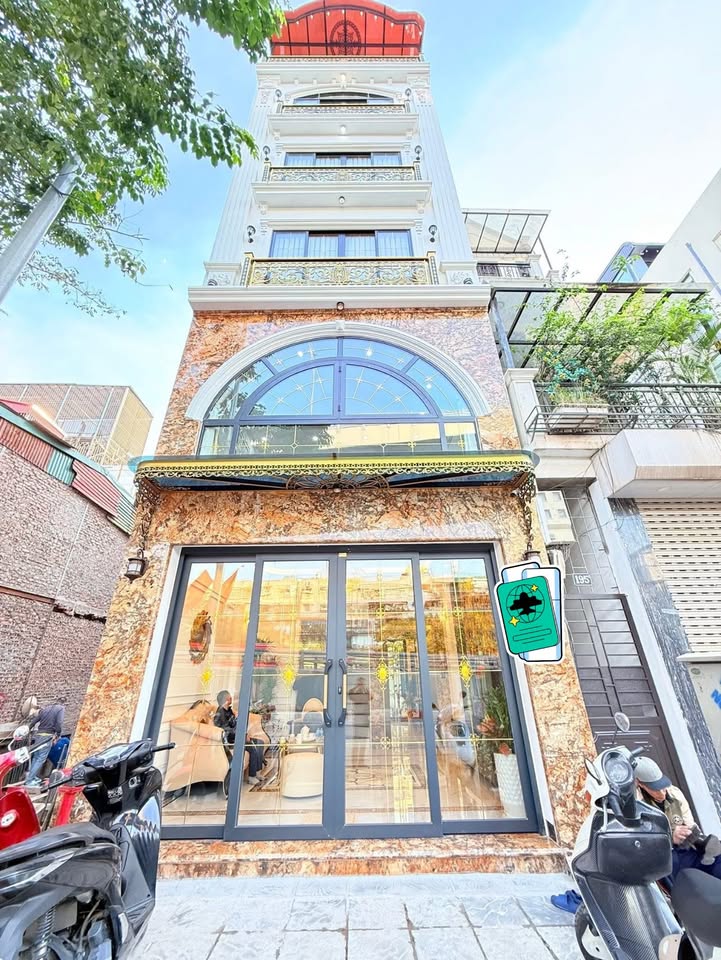 FrontHouse mặt phố Đại La 40m² giá thỏa thuận - Kinh doanh sầm uất