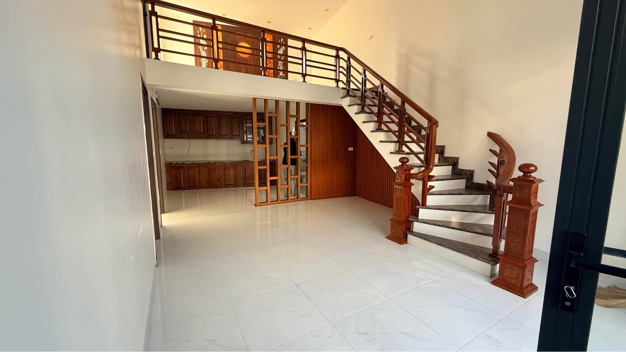 Nhà gác lửng phường Tam Thanh 92m² giá 2.1 tỷ - Vị trí đẹp, tiện ích gần gũi!