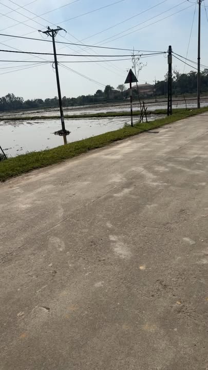 Đất thổ cư 300m² tại thôn Giang Sơn, Hương Sơn - Giá chỉ 1.6 tỷ, gần trung tâm!