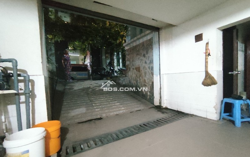 Biệt thự 5 tầng Cao Lỗ, Quận 8, 160m² giá 26 tỷ - Nhà chính chủ, vị trí vàng!