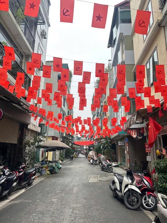 Nhà phố Bạch Mai, Hai Bà Trưng 46m² giá 13.3 tỷ - Ô tô đỗ cửa, đầy đủ nội thất