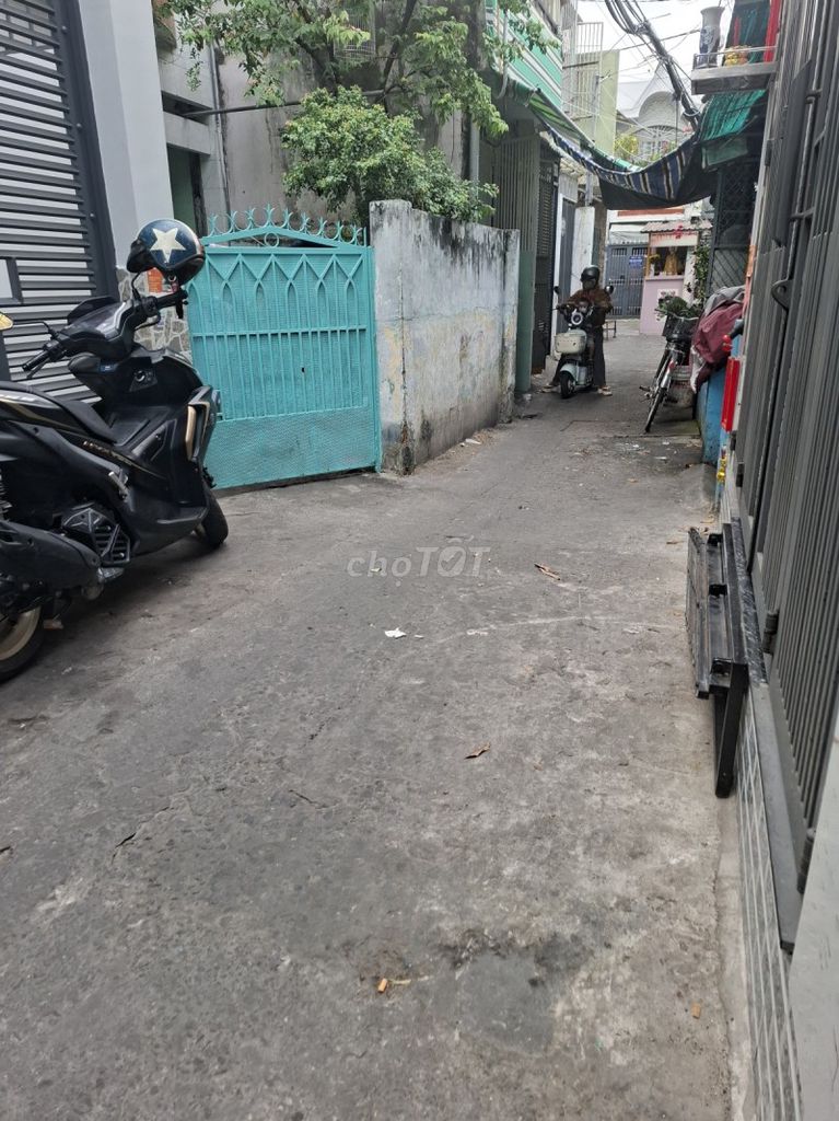 Nhà C4 ngay Cầu Nguyễn Tri Phương 61m² giá 5.4 tỷ - Tiện xây mới!