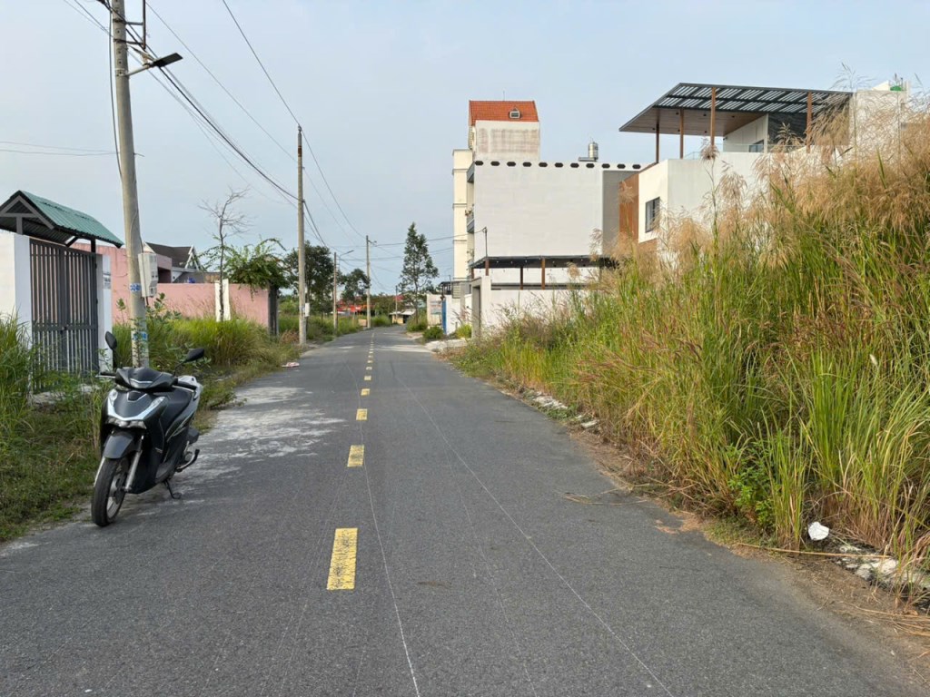 Đất nền đẹp trục chính KDC Nam Phong Ecotown 94m² giá chỉ 950 triệu - Cơ hội đầu tư hấp dẫn!