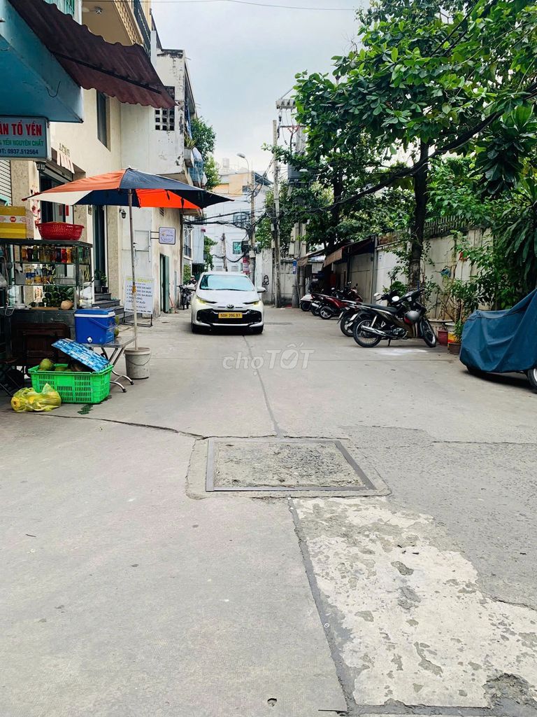 Nhà hẻm 2 ô tô đường 3/2 Quận 10, 35m² giá 8.8 tỷ - Dọn vào ở ngay!