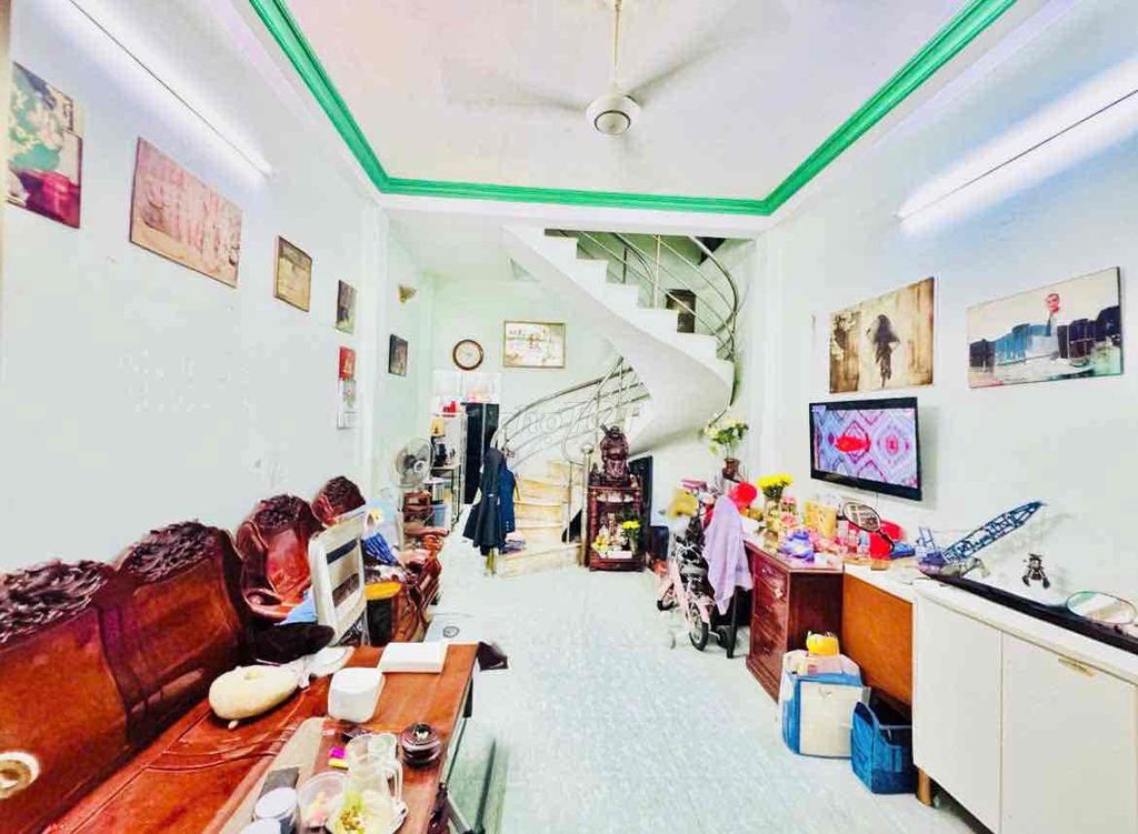 Nhà riêng Cách Mạng Tháng 8 Quận 10 43m² giá 6.9 tỷ - Vị trí đắc địa, vào ở ngay!