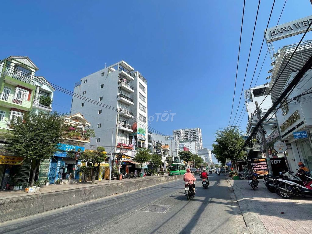 Bán Nhà Mặt Tiền Đường Huỳnh Tấn Phát Quận 7, Diện tích 208m², Giá 30 tỷ - Cơ hội đầu tư tuyệt vời!