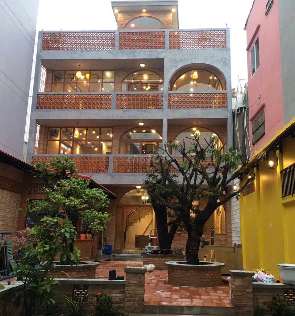 Mặt bằng kinh doanh 400m² ngay Đại học Ngân Hàng, Hoàng Diệu 2 - Giá thuê 50 triệu/tháng