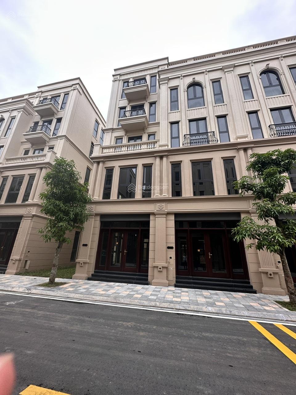 Nhà Vinhomes Global Gate Đông Anh 75m² giá 24 tỷ - Cơ hội đầu tư sinh lời!