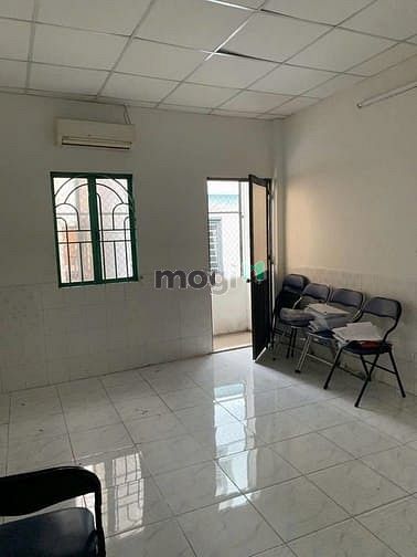 Nhà cho thuê nguyên căn mặt tiền Lạc Long Quân, Quận 11, 94m² - Phù hợp làm văn phòng, shop, spa