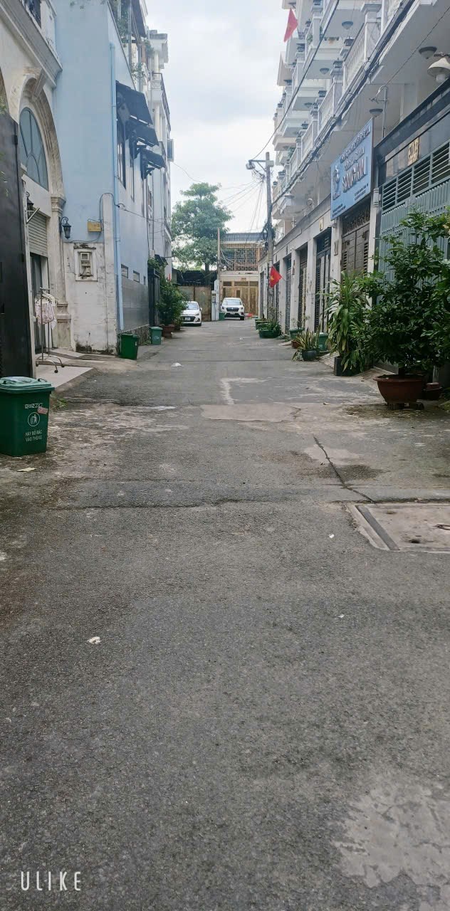 Nhà bán 5 tầng đường Nguyễn Văn Dung, Gò Vấp, 136m² giá 8.8 tỷ - Vị trí đẹp, kinh doanh thuận lợi!